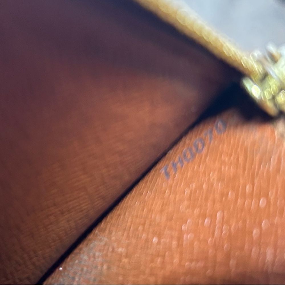 Louis Vuitton Sarah Monogram Wallet LV Brown Snap Classic Zip - Picture 7 of 7